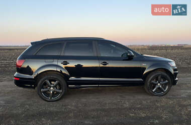 Внедорожник / Кроссовер Audi Q7 2015 в 