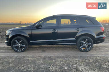 Внедорожник / Кроссовер Audi Q7 2015 в 