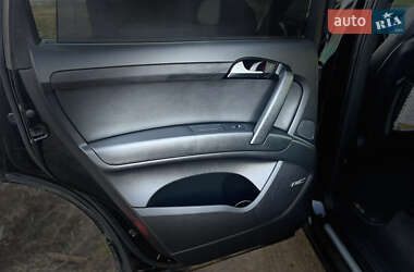 Внедорожник / Кроссовер Audi Q7 2015 в 
