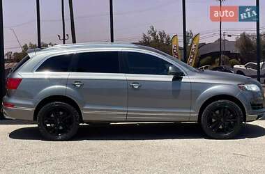 Внедорожник / Кроссовер Audi Q7 2015 в 