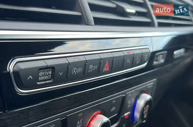 Внедорожник / Кроссовер Audi Q7 2017 в 