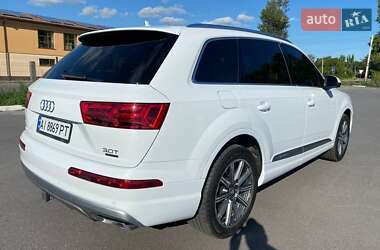 Внедорожник / Кроссовер Audi Q7 2016 в 