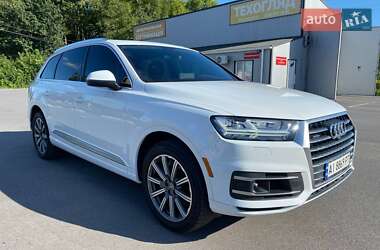 Внедорожник / Кроссовер Audi Q7 2016 в 