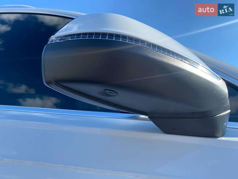 Внедорожник / Кроссовер Audi Q7 2016 в Казатине