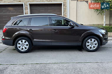 Внедорожник / Кроссовер Audi Q7 2013 в 