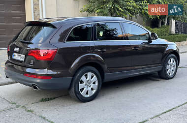 Внедорожник / Кроссовер Audi Q7 2013 в 