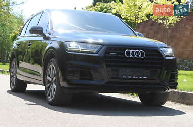 Внедорожник / Кроссовер Audi Q7 2018 в 