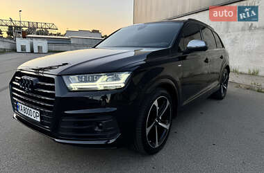 Внедорожник / Кроссовер Audi Q7 2017 в 