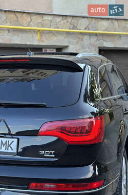 Позашляховик / Кросовер Audi Q7 2014 в 