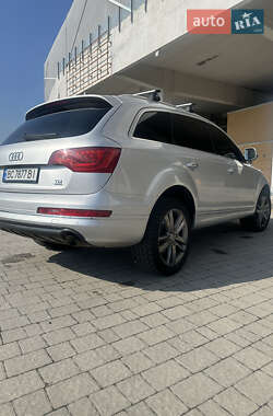 Внедорожник / Кроссовер Audi Q7 2010 в 