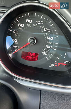 Внедорожник / Кроссовер Audi Q7 2010 в 