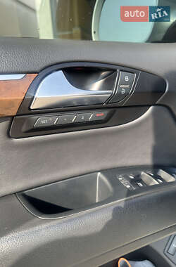 Внедорожник / Кроссовер Audi Q7 2010 в 