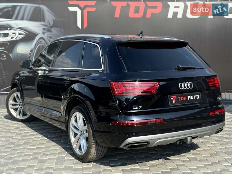 Внедорожник / Кроссовер Audi Q7 2017 в Львове