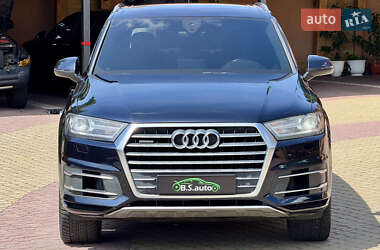 Внедорожник / Кроссовер Audi Q7 2016 в 