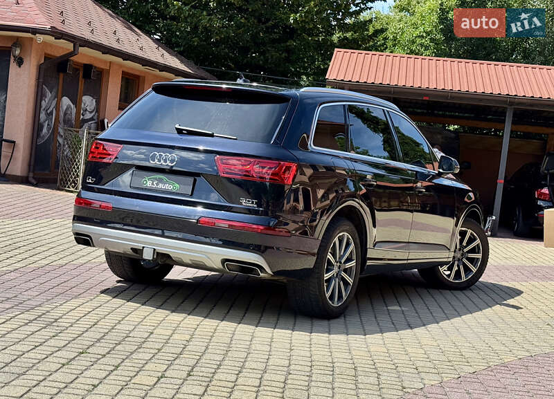Внедорожник / Кроссовер Audi Q7 2016 в Мукачево