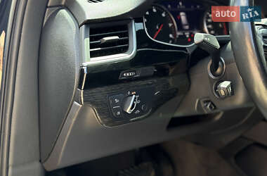 Внедорожник / Кроссовер Audi Q7 2016 в 
