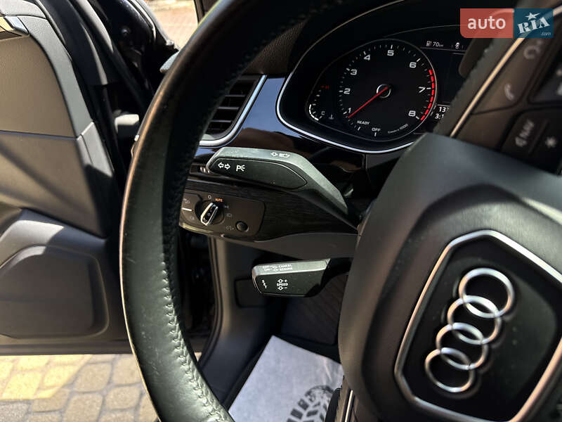 Внедорожник / Кроссовер Audi Q7 2016 в Мукачево