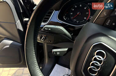 Внедорожник / Кроссовер Audi Q7 2016 в 