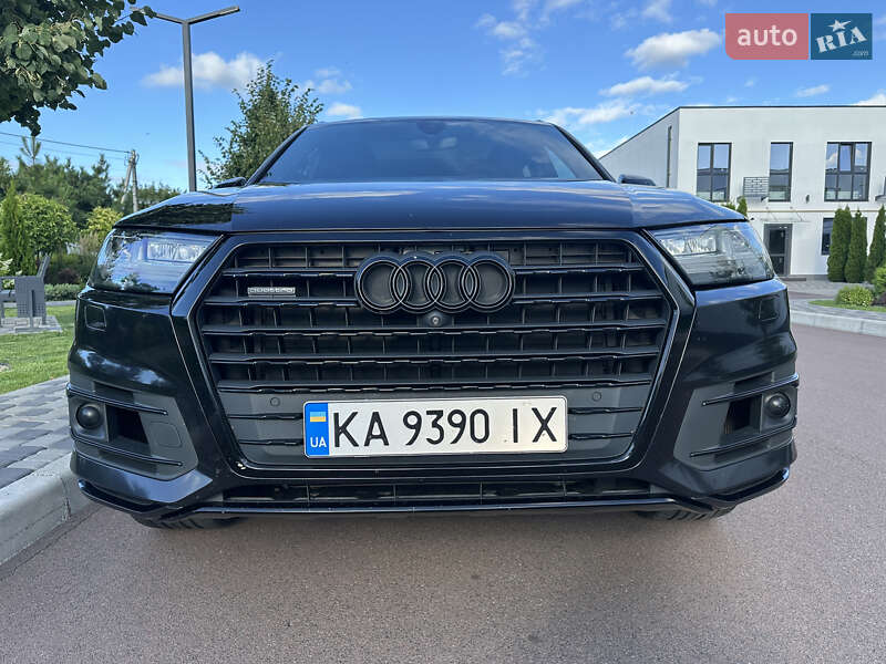 Внедорожник / Кроссовер Audi Q7 2017 в Киеве