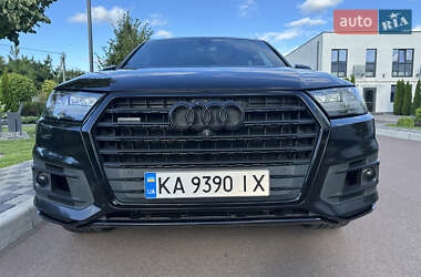 Внедорожник / Кроссовер Audi Q7 2017 в 