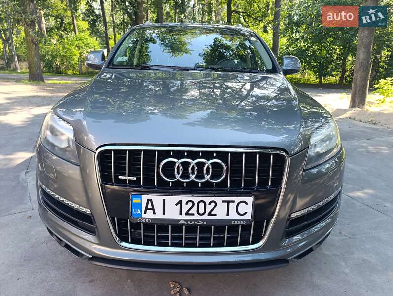 Внедорожник / Кроссовер Audi Q7 2015 в Киеве