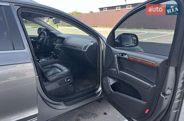 Внедорожник / Кроссовер Audi Q7 2013 в 