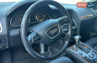 Внедорожник / Кроссовер Audi Q7 2013 в 