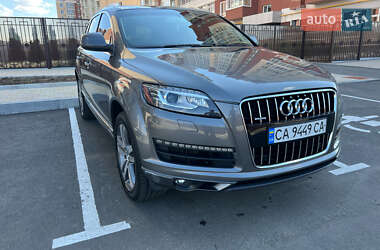 Внедорожник / Кроссовер Audi Q7 2013 в 