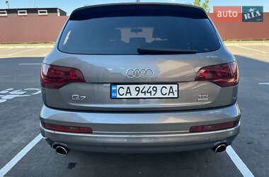 Внедорожник / Кроссовер Audi Q7 2013 в 