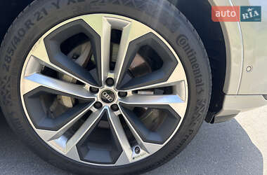Внедорожник / Кроссовер Audi Q7 2022 в 