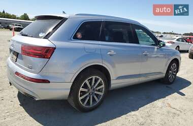 Внедорожник / Кроссовер Audi Q7 2017 в 