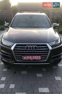 Внедорожник / Кроссовер Audi Q7 2016 в Ровно