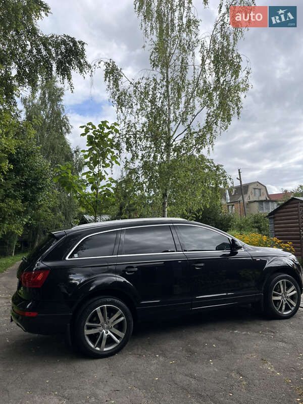 Внедорожник / Кроссовер Audi Q7 2012 в Луцке
