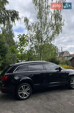 Позашляховик / Кросовер Audi Q7 2012 в 