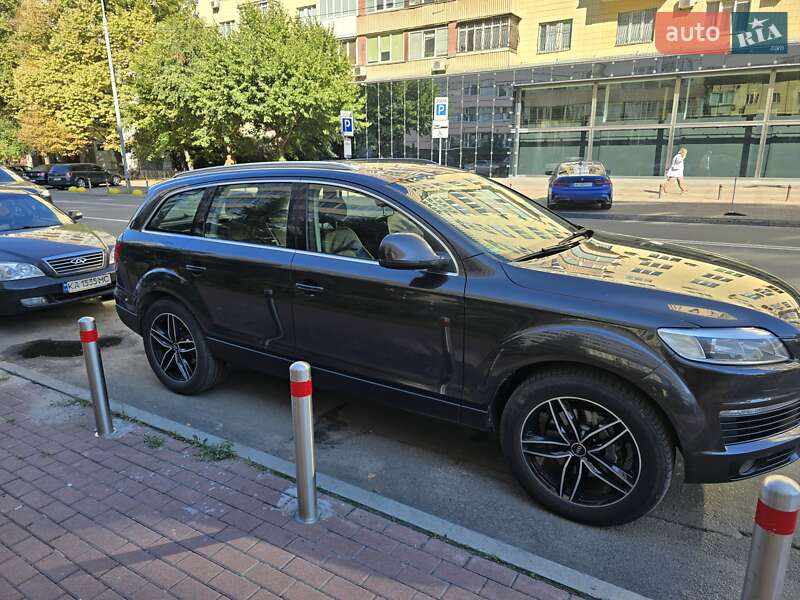 Внедорожник / Кроссовер Audi Q7 2006 в Василькове