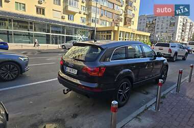 Внедорожник / Кроссовер Audi Q7 2006 в 
