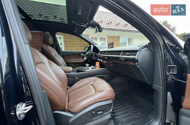 Внедорожник / Кроссовер Audi Q7 2017 в 
