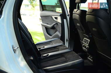Внедорожник / Кроссовер Audi Q7 2019 в 