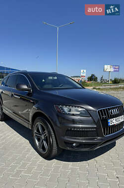 Внедорожник / Кроссовер Audi Q7 2013 в 