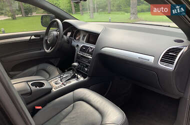 Внедорожник / Кроссовер Audi Q7 2013 в 
