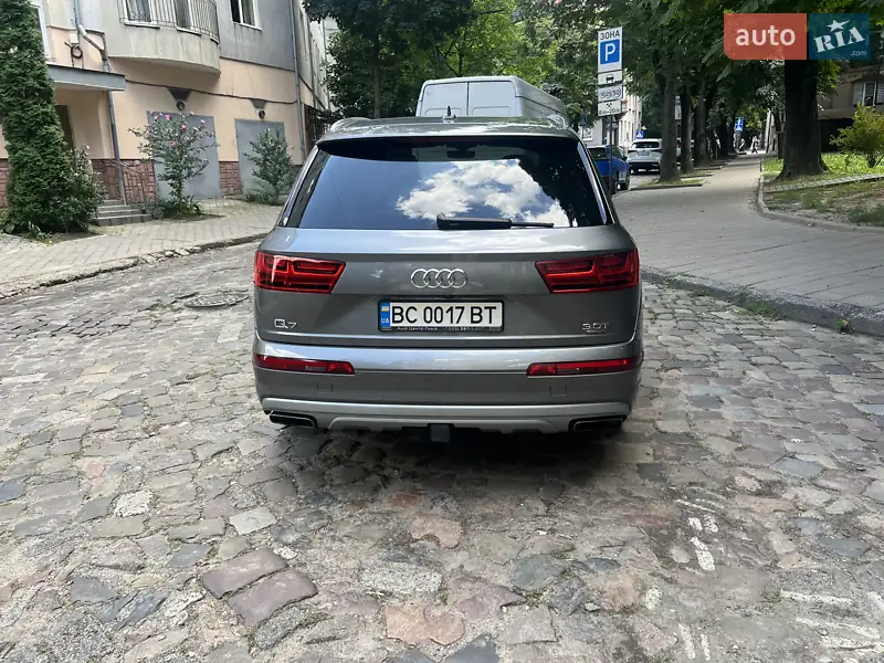 Audi Q7 2017 VIN WA1VAAF74HD057278 фото оголошення 4 з 69