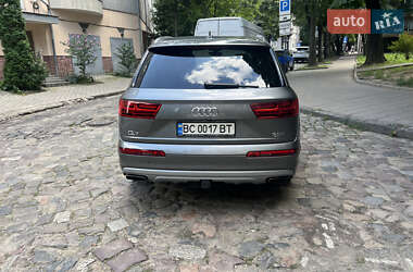 Внедорожник / Кроссовер Audi Q7 2017 в 