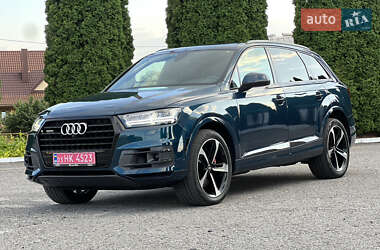 Внедорожник / Кроссовер Audi Q7 2019 в 