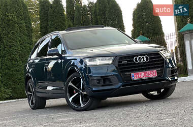 Внедорожник / Кроссовер Audi Q7 2019 в 