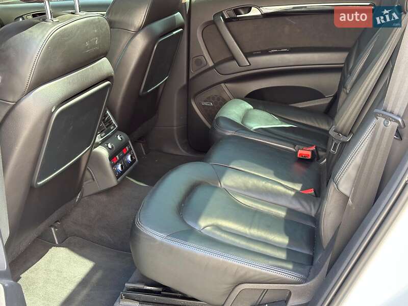 Внедорожник / Кроссовер Audi Q7 2012 в Одессе