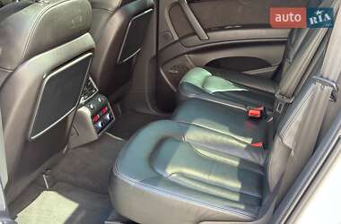 Внедорожник / Кроссовер Audi Q7 2012 в 