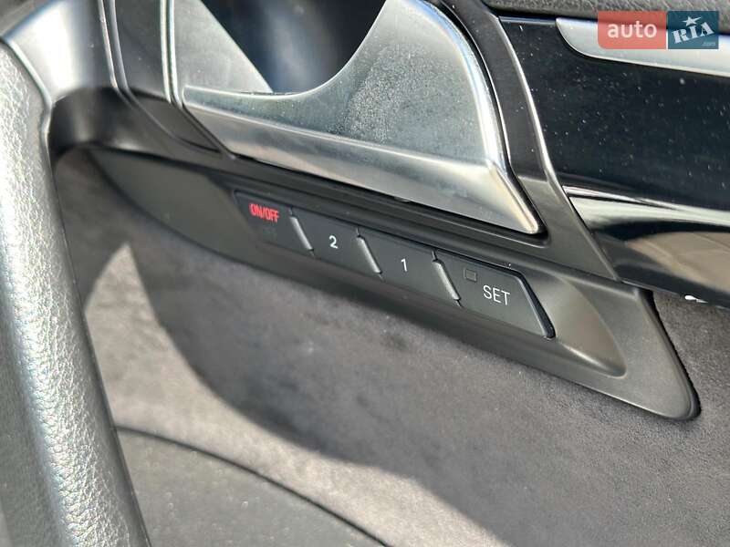 Внедорожник / Кроссовер Audi Q7 2012 в Одессе