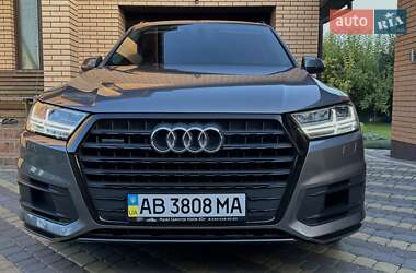 Внедорожник / Кроссовер Audi Q7 2017 в 