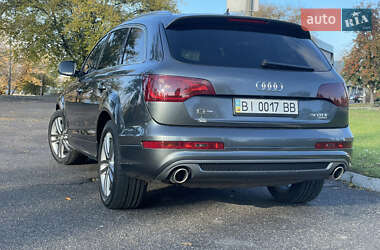 Внедорожник / Кроссовер Audi Q7 2010 в 