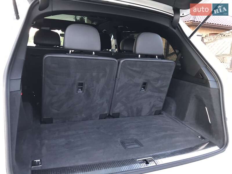 Внедорожник / Кроссовер Audi Q7 2016 в Луцке